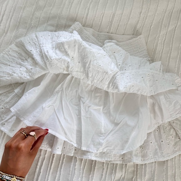 American Eagle White Eyelet Smocked Mini Skirt Size XS - Picture 4 of 7